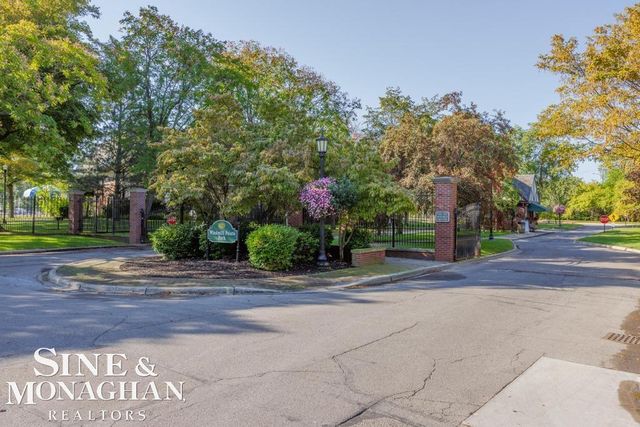 814 Harcourt Road, Grosse Pointe Park, MI 48230