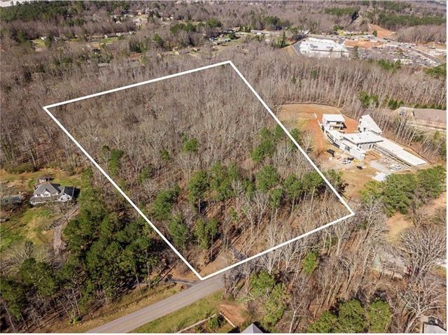 2426 E Maddox Road, Buford, GA 30519