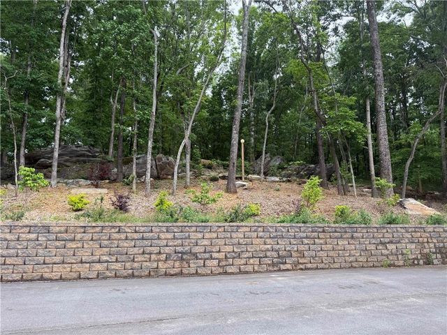 2426 E Maddox Road, Buford, GA 30519