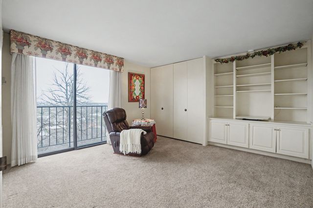 1800 7TH Street 5D, East Moline, IL 61244