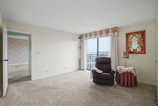 1800 7TH Street 5D, East Moline, IL 61244