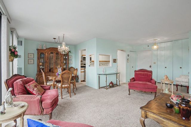 1800 7TH Street 5D, East Moline, IL 61244