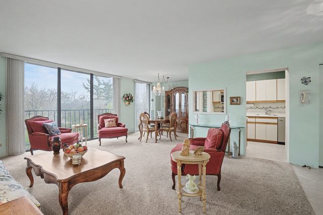 1800 7TH Street 5D, East Moline, IL 61244