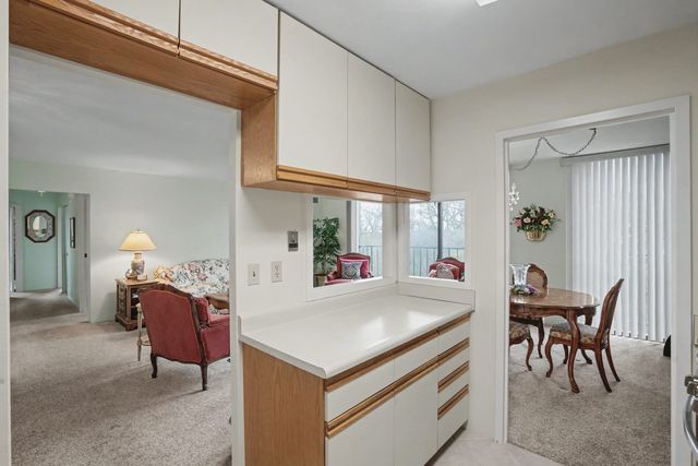 1800 7TH Street 5D, East Moline, IL 61244