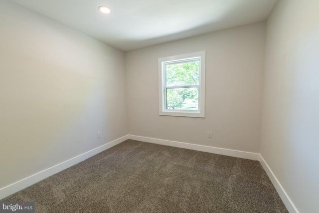 1005 ERICSSON DR, Coatesville, PA 19320