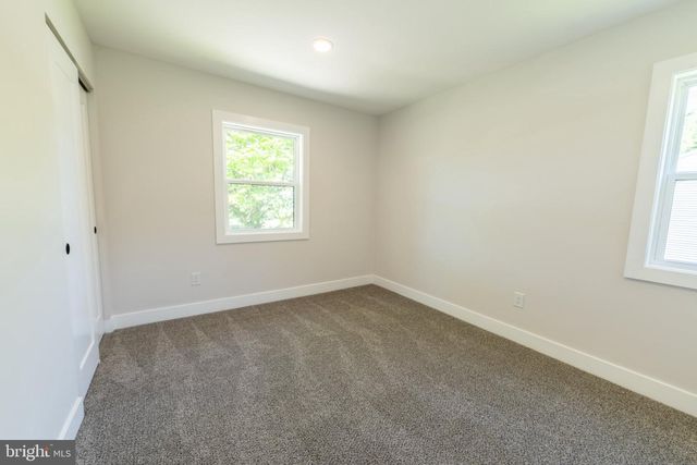 1005 ERICSSON DR, Coatesville, PA 19320