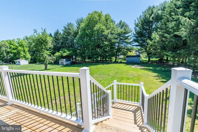 1005 ERICSSON DR, Coatesville, PA 19320