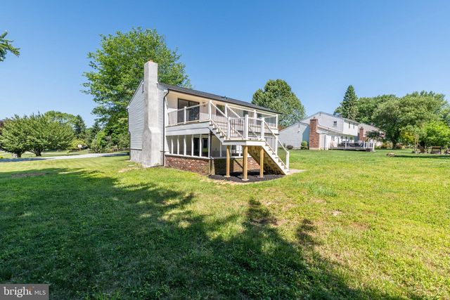 1005 ERICSSON DR, Coatesville, PA 19320