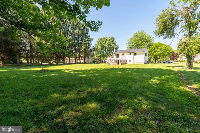 1005 ERICSSON DR, Coatesville, PA 19320