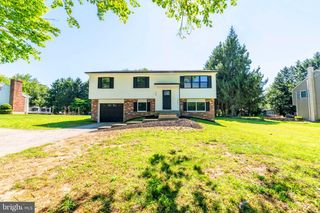 1005 ERICSSON DR, Coatesville, PA 19320