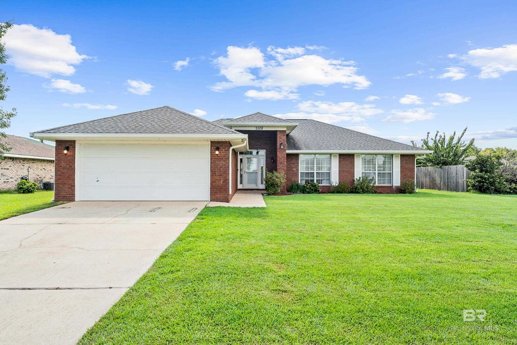 2509 Crossford Drive, Foley, AL 36535