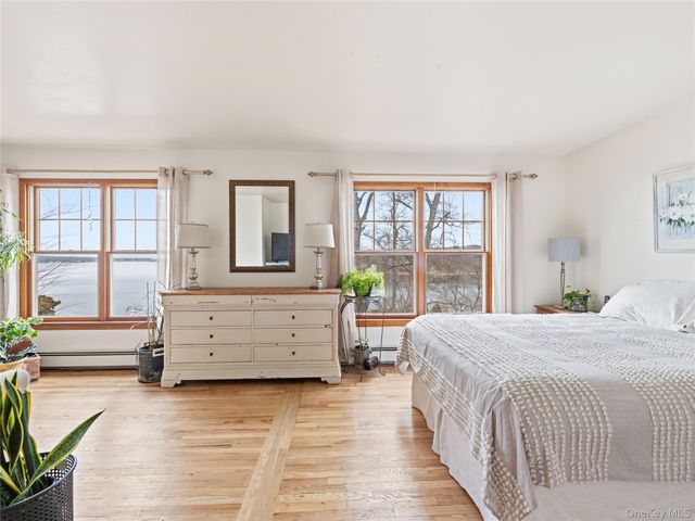 175 Taft Crescent, Centerport, NY 11721