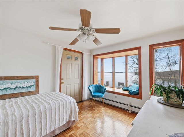 175 Taft Crescent, Centerport, NY 11721