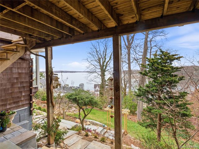 175 Taft Crescent, Centerport, NY 11721