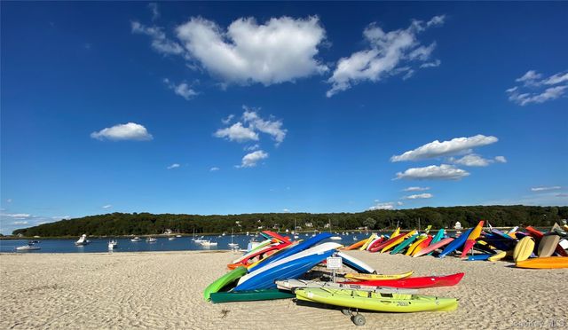 175 Taft Crescent, Centerport, NY 11721