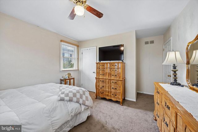 400-00 WOODHAVEN RD, Philadelphia, PA 19116