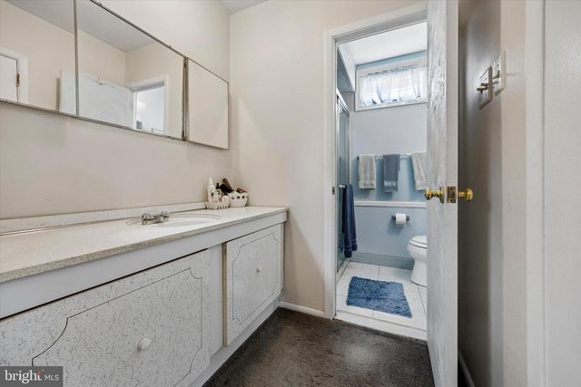 400-00 WOODHAVEN RD, Philadelphia, PA 19116