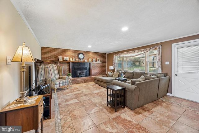 400-00 WOODHAVEN RD, Philadelphia, PA 19116