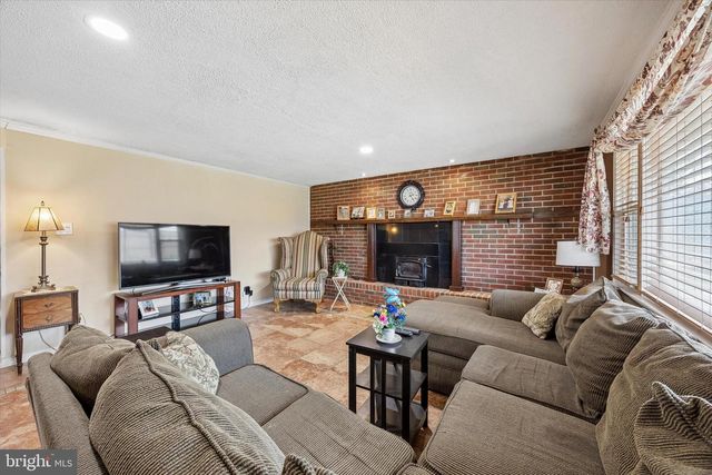 400-00 WOODHAVEN RD, Philadelphia, PA 19116