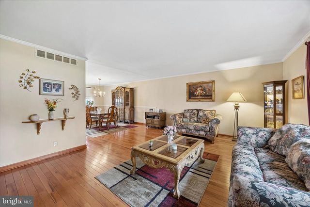 400-00 WOODHAVEN RD, Philadelphia, PA 19116