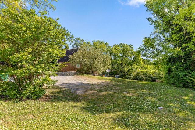 918 S Crest Road, Chattanooga, TN 37404