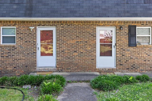 918 S Crest Road, Chattanooga, TN 37404