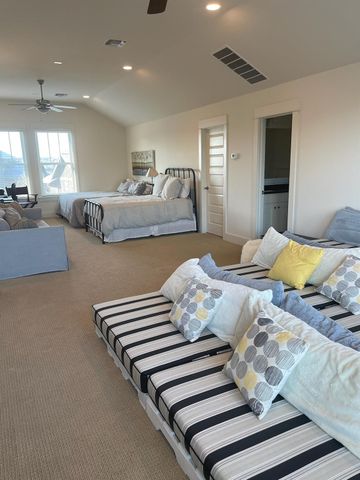 2217 Seabiscuit CV 105, Spicewood, TX 78669