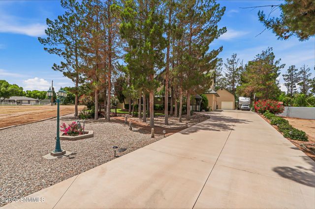 4631 Whispering Pines Court, Las Cruces, NM 88007