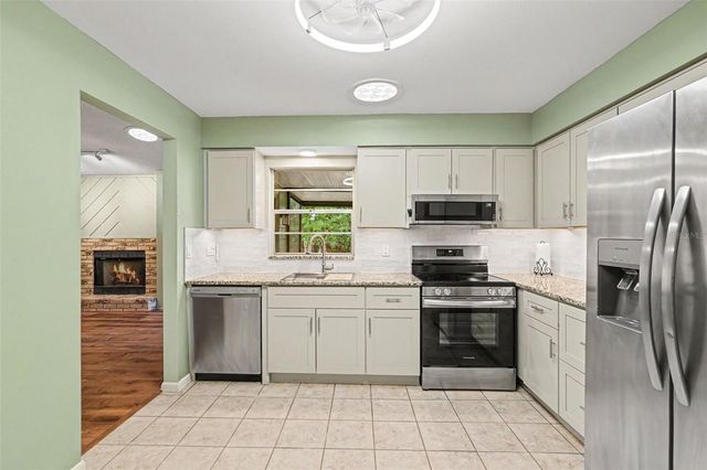 17703 CRANBROOK DRIVE, Lutz, FL 33549
