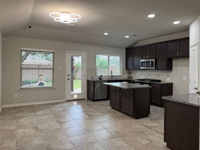 3728 Holly Brook Drive, Fort Worth, TX 76244