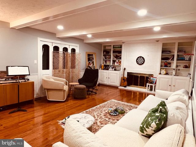 1509 SNUGHILL CT, Vienna, VA 22182