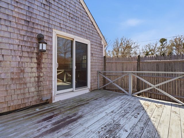 64 Ocean Ave, Yarmouth, MA 02664
