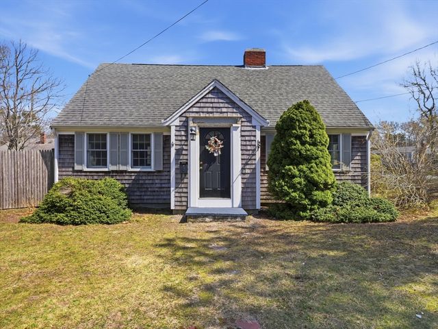 64 Ocean Ave, Yarmouth, MA 02664