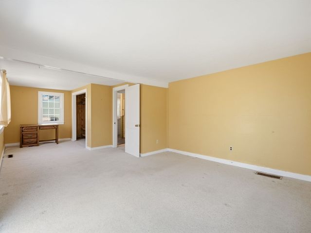 64 Ocean Ave, Yarmouth, MA 02664