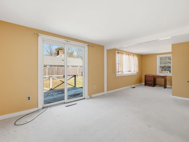 64 Ocean Ave, Yarmouth, MA 02664