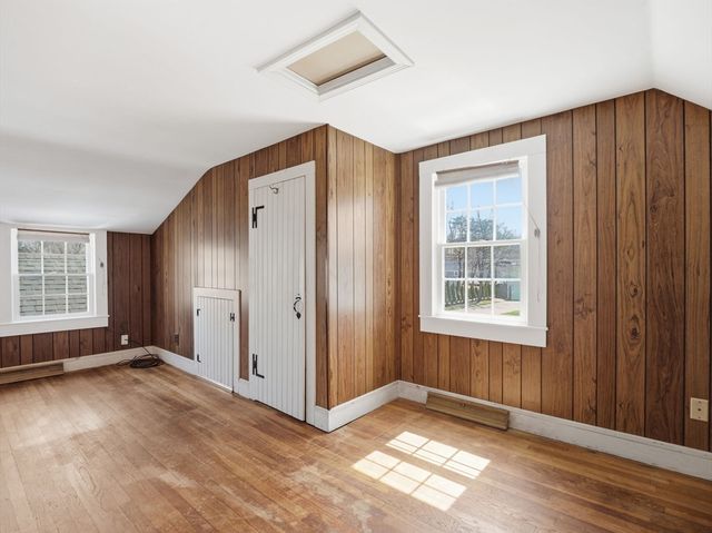 64 Ocean Ave, Yarmouth, MA 02664