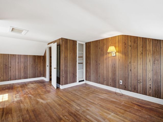 64 Ocean Ave, Yarmouth, MA 02664