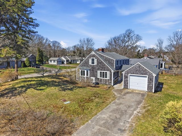 64 Ocean Ave, Yarmouth, MA 02664