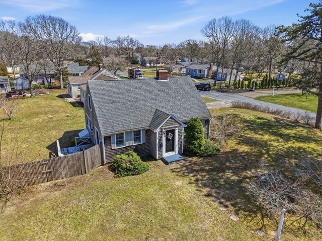 64 Ocean Ave, Yarmouth, MA 02664