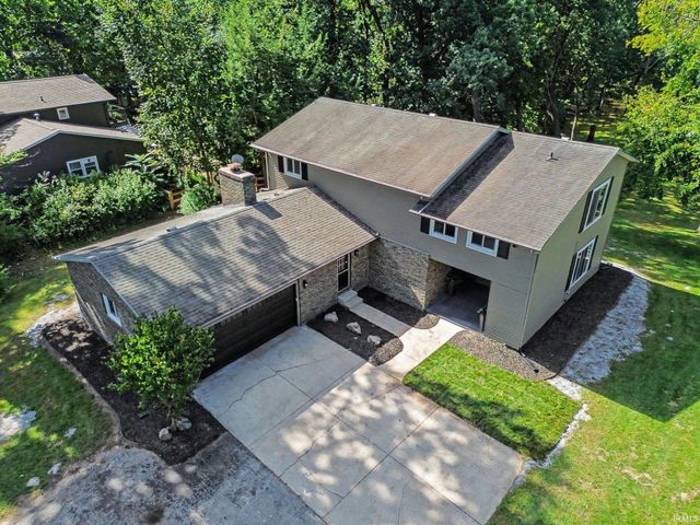 51081 Winding Waters Lane, Elkhart, IN 46514