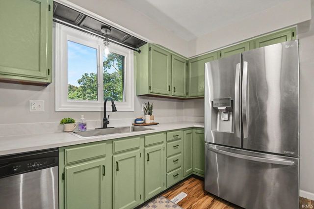 51081 Winding Waters Lane, Elkhart, IN 46514