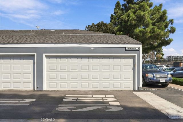 104 Yorktown, Costa Mesa, CA 92626