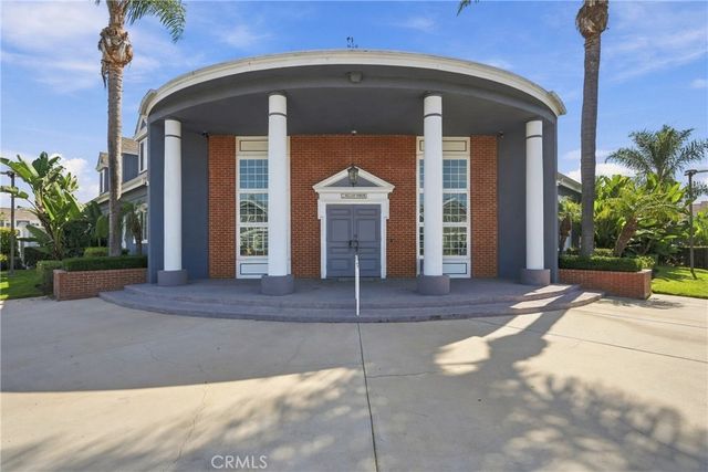 104 Yorktown, Costa Mesa, CA 92626