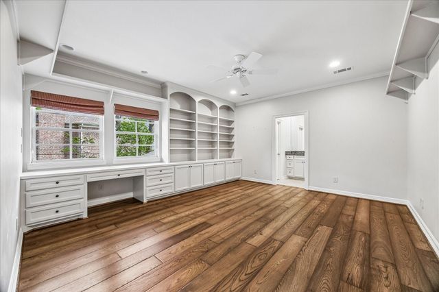 42 Patti Lynn Lane, Houston, TX 77024