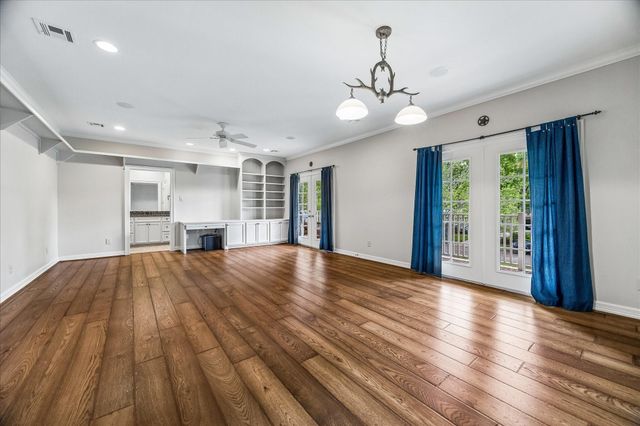 42 Patti Lynn Lane, Houston, TX 77024