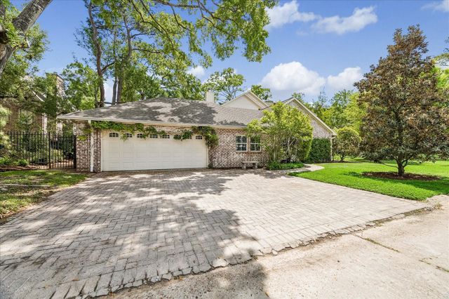 42 Patti Lynn Lane, Houston, TX 77024