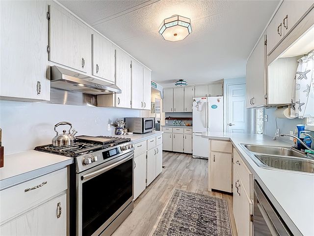 665 54TH STREET S 133, Gulfport, FL 33707