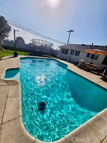 5889 Dogwood Street, San Bernardino, CA 92404