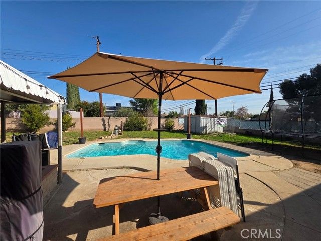 5889 Dogwood Street, San Bernardino, CA 92404