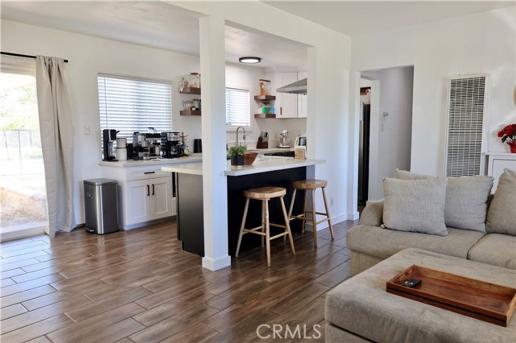 5889 Dogwood Street, San Bernardino, CA 92404